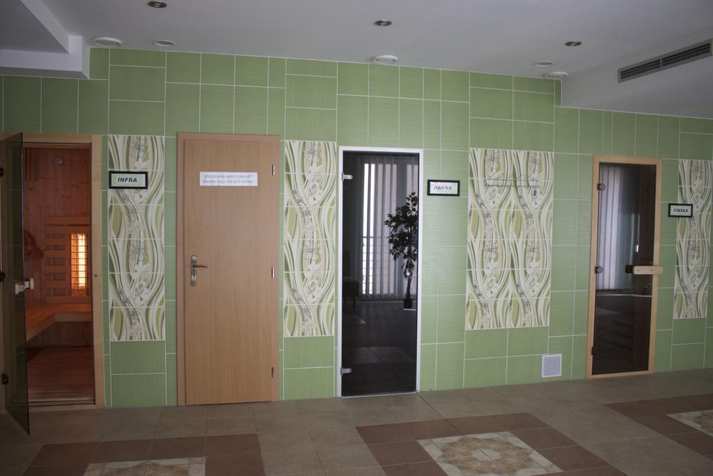 Hotel Vila Anna Trencianske Teplice Exterior photo